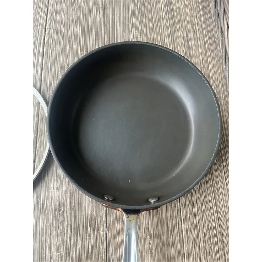 All-Clad HA1 Hard Anodized Nonstick 8 Inch Fry Pan Skillet Black. Lid Too